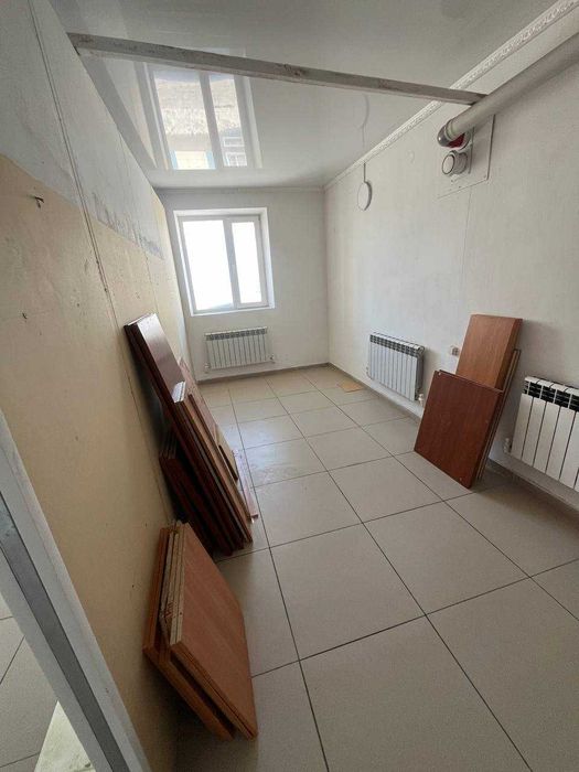 Продам ком. помещение в центре