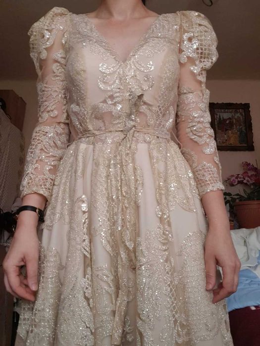 Rochie de nuntă sau cununie