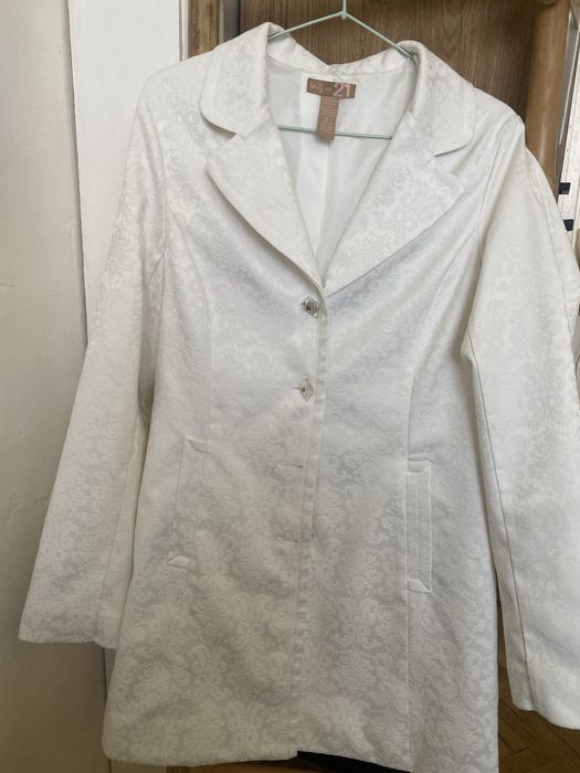 Дамско сако дълго