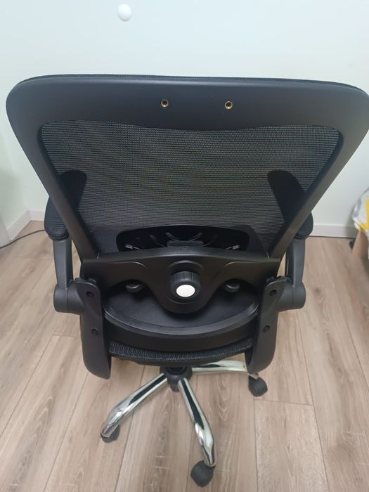 Эргономичное кресло | Офисное кресло