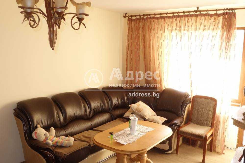 Продава се Тристаен апартамент в Разград, Житница - 106 кв.м за 866 €/кв.м - Снимка #4