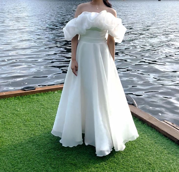 Продается белое платье