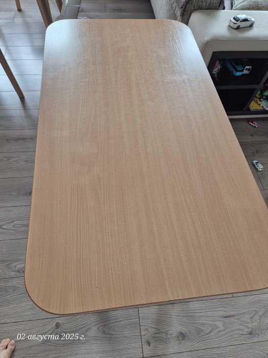 Продам стол лдсп