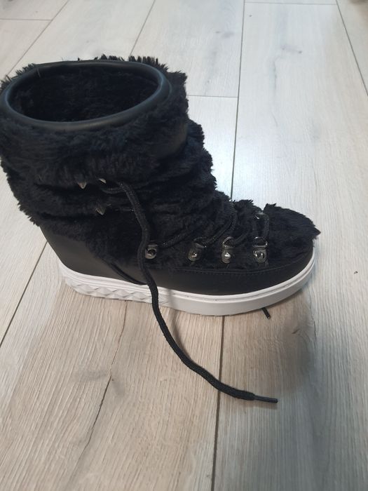 Ghete guess mărimea 36