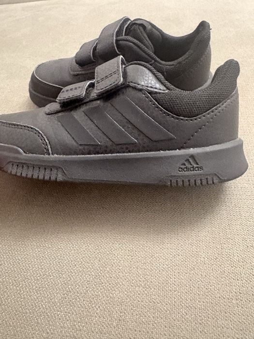 Pantofi adidas piele copii masura 27