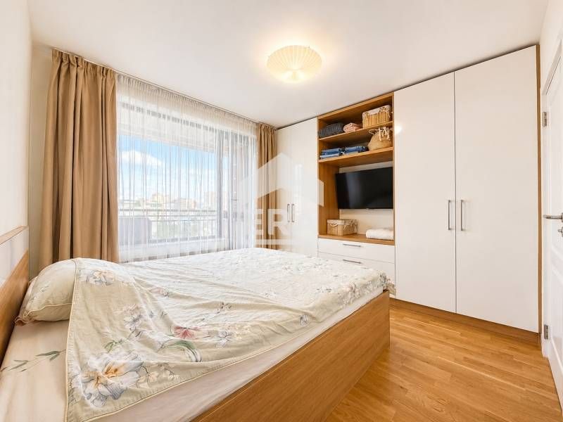 Двустаен апартамент за продажба в ж.к. Младост 1