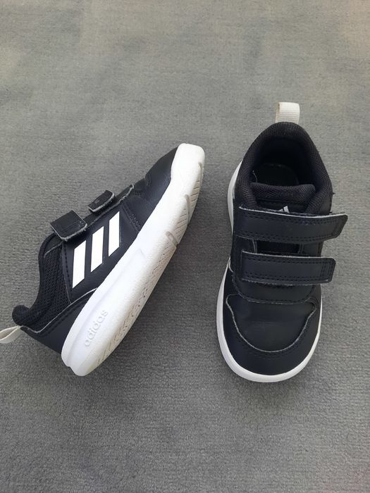 Pantofi baiat baietel Adidas marime 22