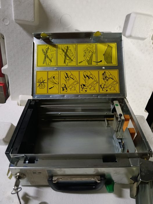 Денежная кассета кассового автомата