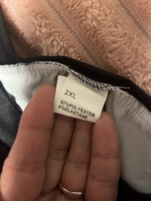 Спортен екип чисто нов !Уникален много удобен!