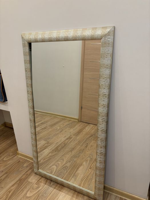 Зеркало красивое