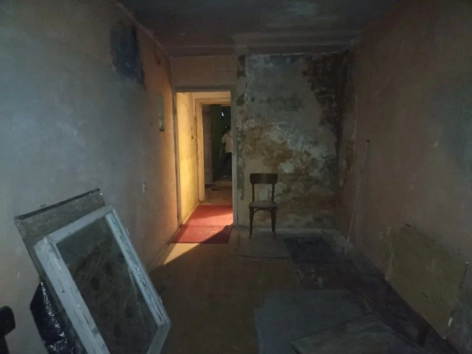 1/2/4. Куйлюк 3. Дом кирпичный. Квартира 25 м². Метро "Matonat" -600 м