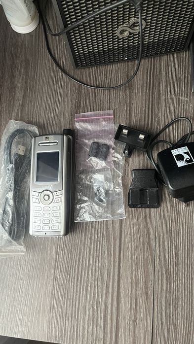 Thuraya  SG-2520 Спутниковый телефон