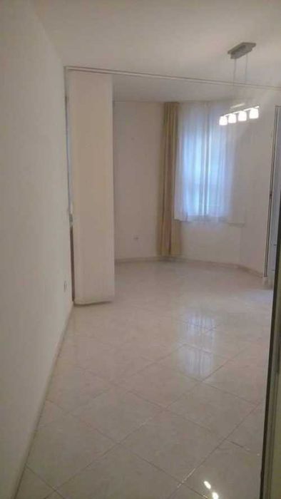 Тристаен ап Дианабад под наем