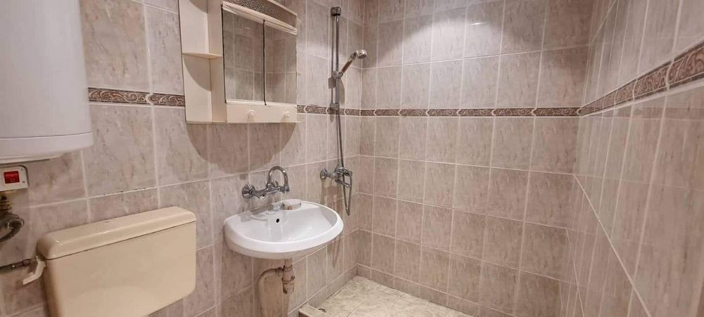 Дава се под наем Двустаен апартамент в Варна, ХЕИ - 45 кв.м за 383 € - Снимка #5