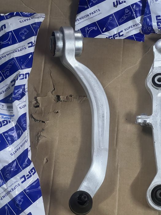 Продам набор рычагов ауди а4 б5