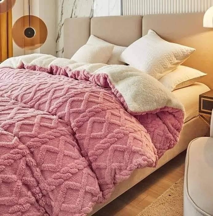 Patura tip plapuma pufoasa Cocolino Roz