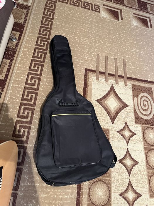 Гитара электроакустическая с сумкой вместе