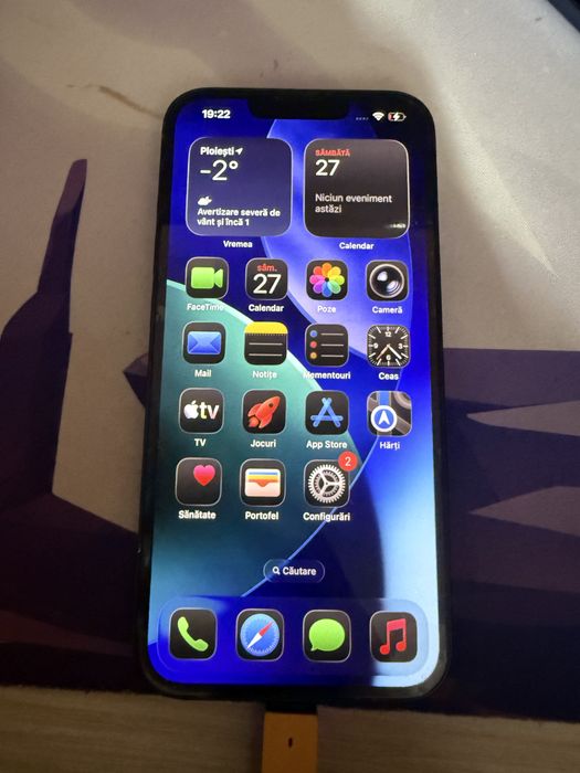 Vand iphone 13 pentru ca nul mai folosesc