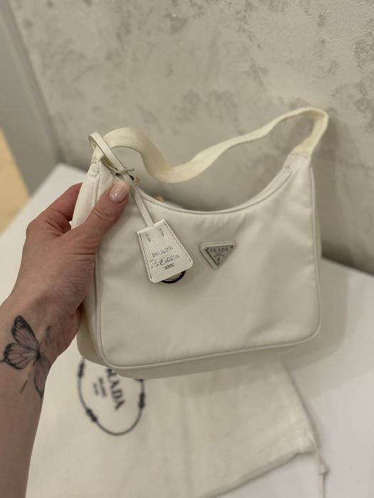 Prada Re-Edition 2000 Nylon White Original