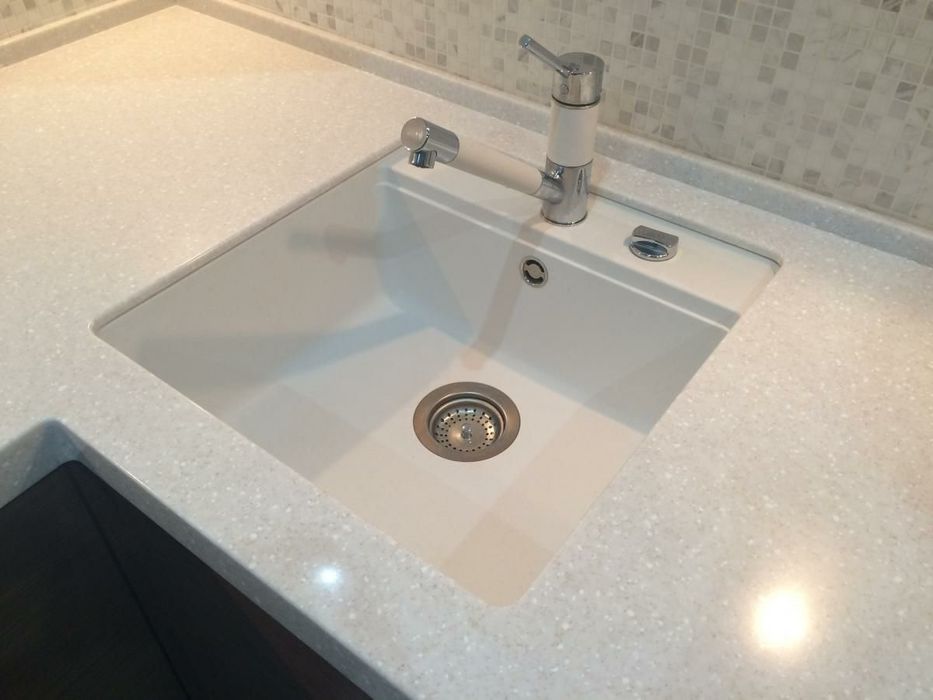 Столешницы из искусственного камня кварц акрил