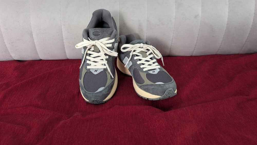 New Balance 2002r — Серая классика