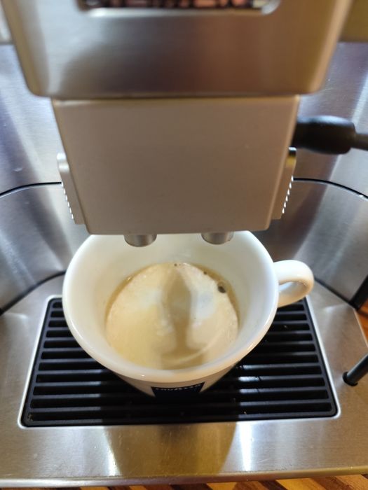 Aparat de cafea cu boabe EQ.6. S 700