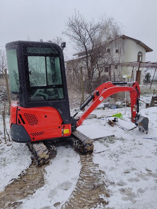 Почистване на терени.