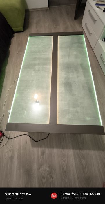 Masa de cafea cu lumina led.Model unicat