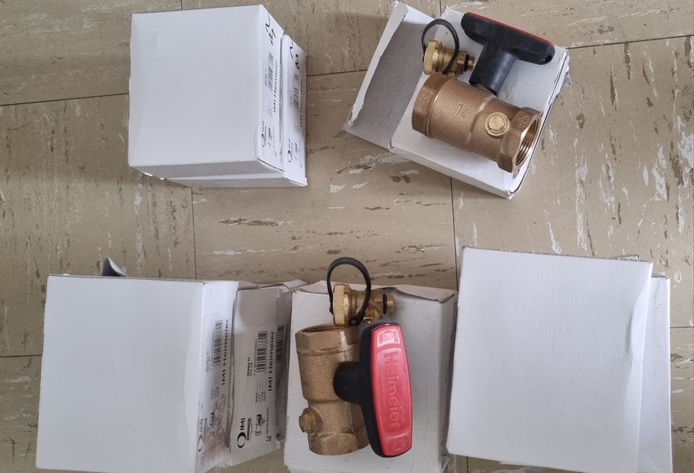 Fitinguri , racorduri robineți etc