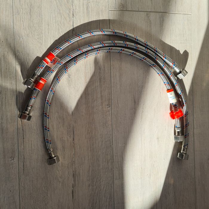 Продажа шлангов для воды.