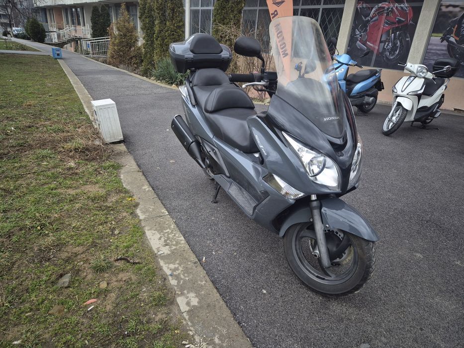 Honda silver wing 400