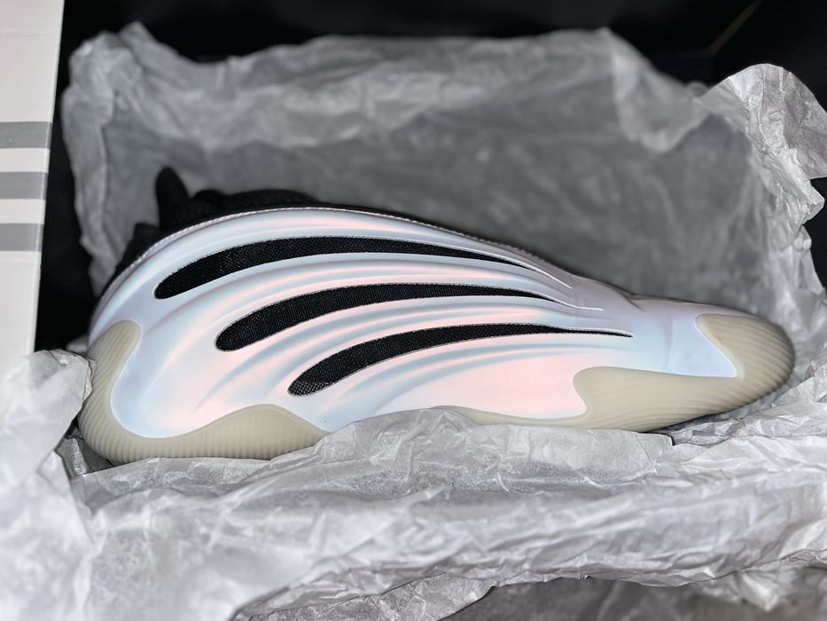 Баскетболни кецове Adidas Harden Volume 9