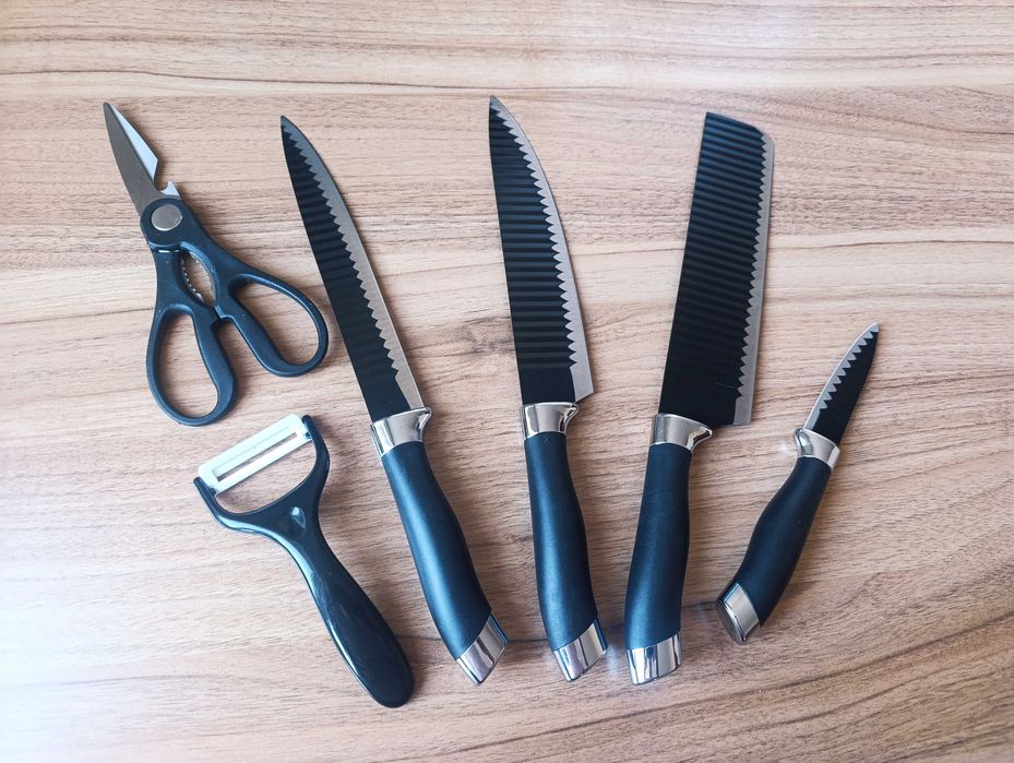 Универсальный кухонный набор.