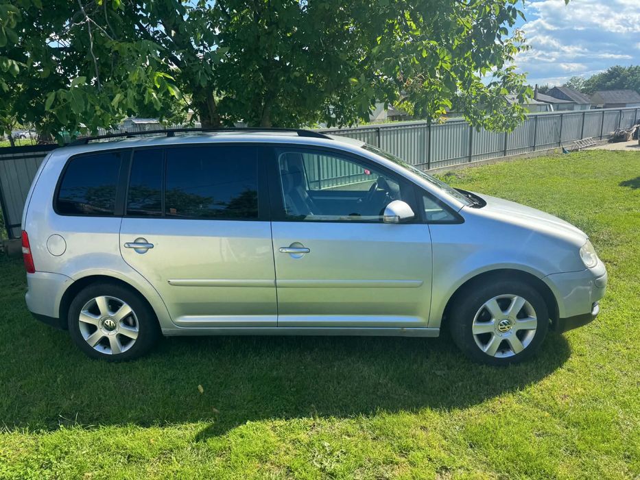 VOLKSWAGEN Touran 2006 — imagine 5