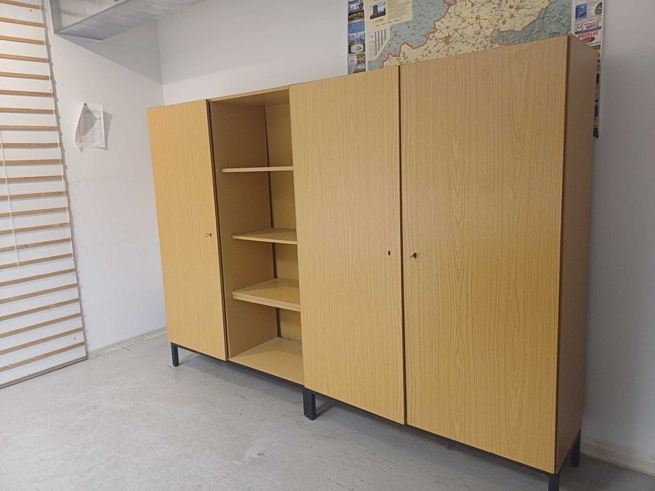 Mobilier birou cu masa