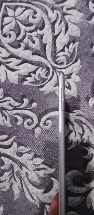 Продам iPad Air 2