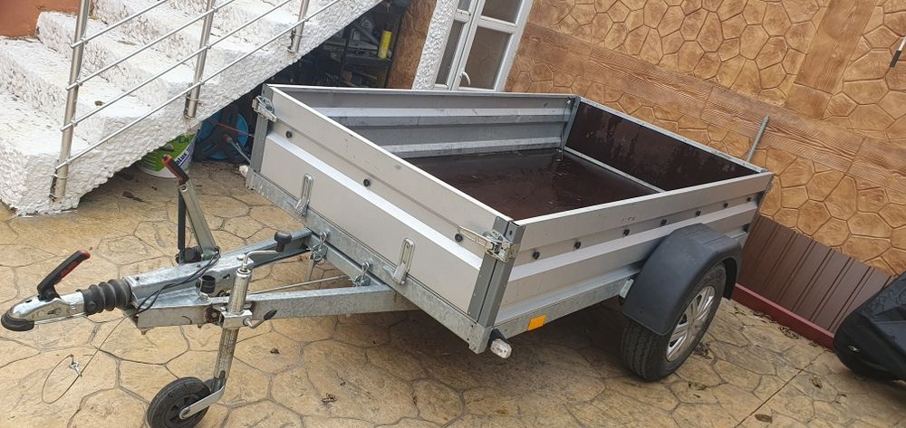 Remorca auto 1300kg sistem franare premium rabatabila