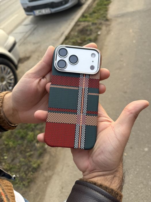 Husa Carbon design pitaka 17 pro max /17 pro