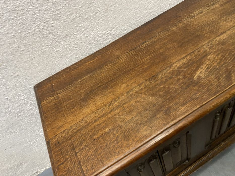 Френски сандък от дъб скрин холна маса  пейка