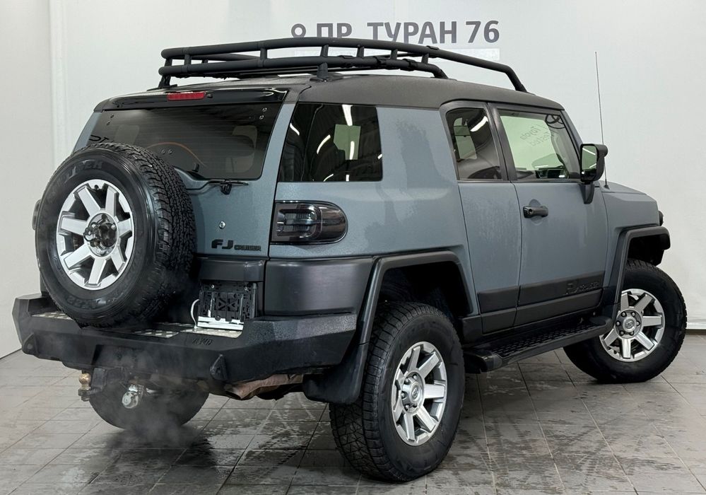 Toyota FJ Cruiser