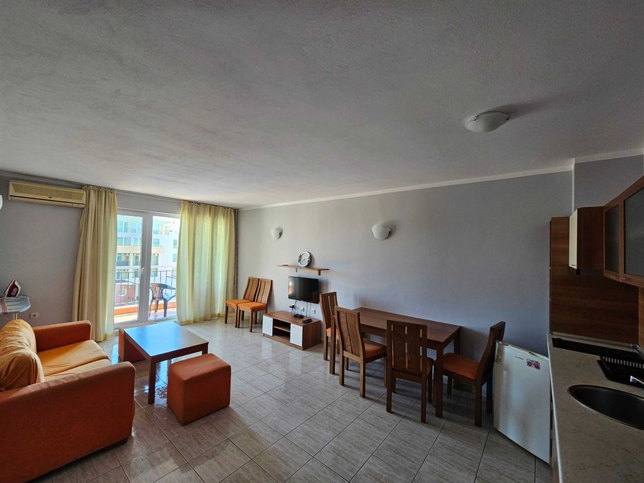 Дава се под наем Тристаен апартамент в Пловдив, Кючук Париж - 91 кв.м за 3927 € - Снимка #1