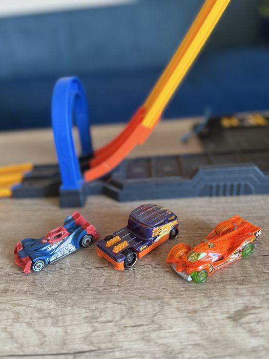 Набор Hot weels mega garage