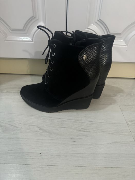 Продам полусапоги новые