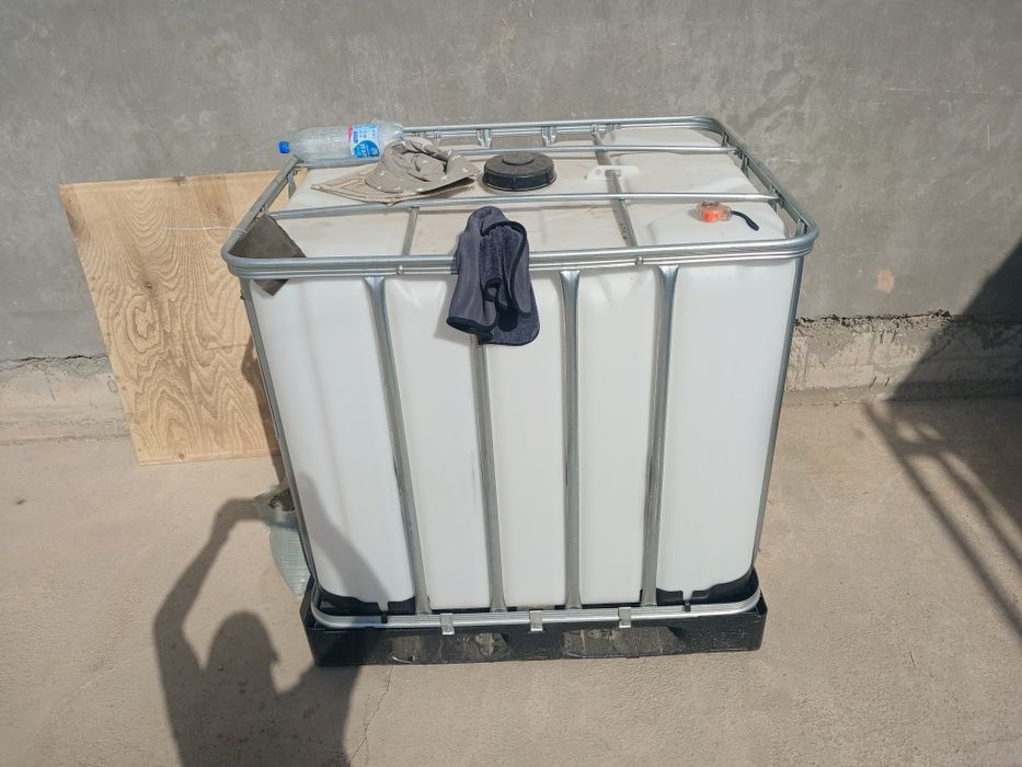 Еврокуб для хранение ёмкости.   1000 лт.