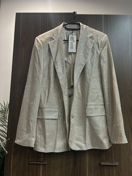 Златист сет топ, панталон и сако New Yorker