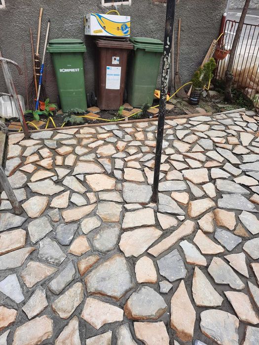 Soluții de Amenajare cu Piatră Naturală