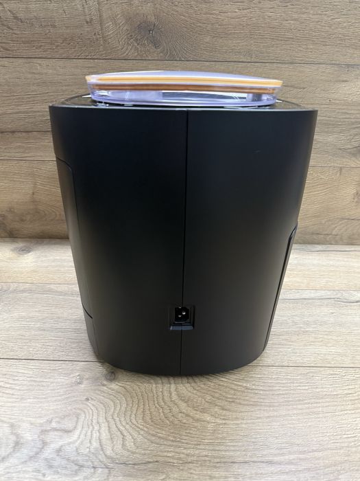 Продавам кафемашина Saeco Black Touch Plus Type:SUP032AR