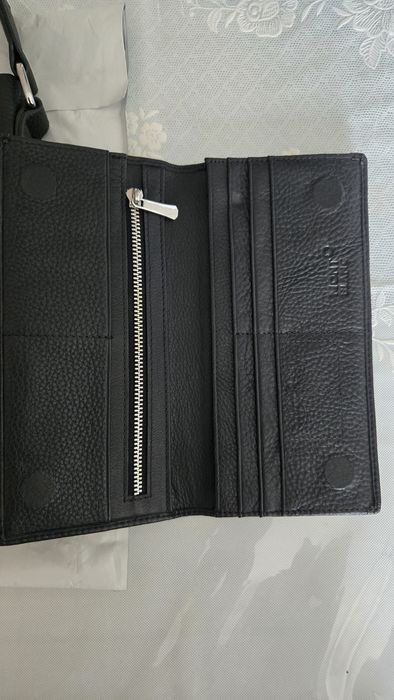 Продам фирменную Барсетку