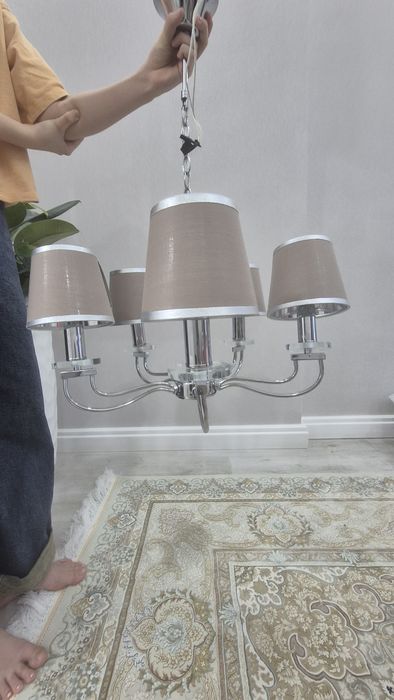 Продам люстру бу