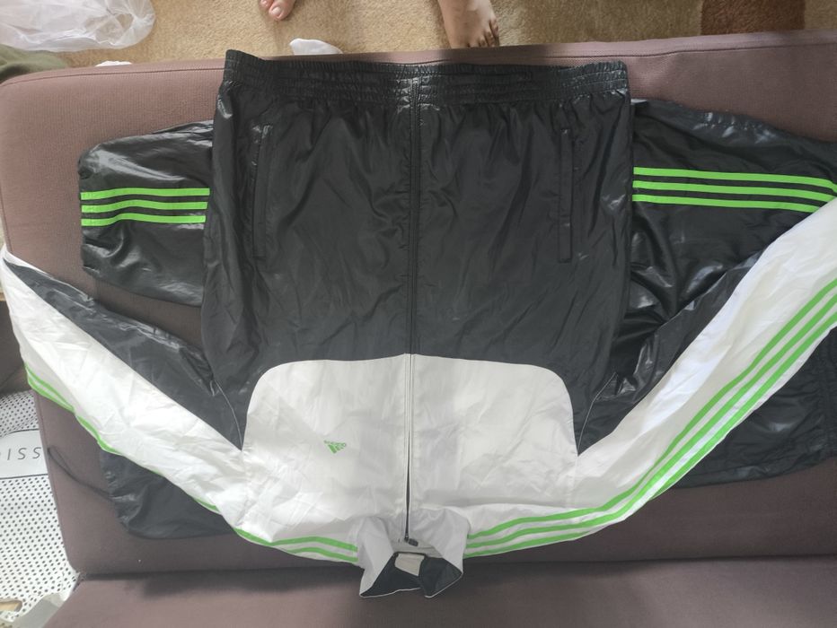 Спортивный костюм
